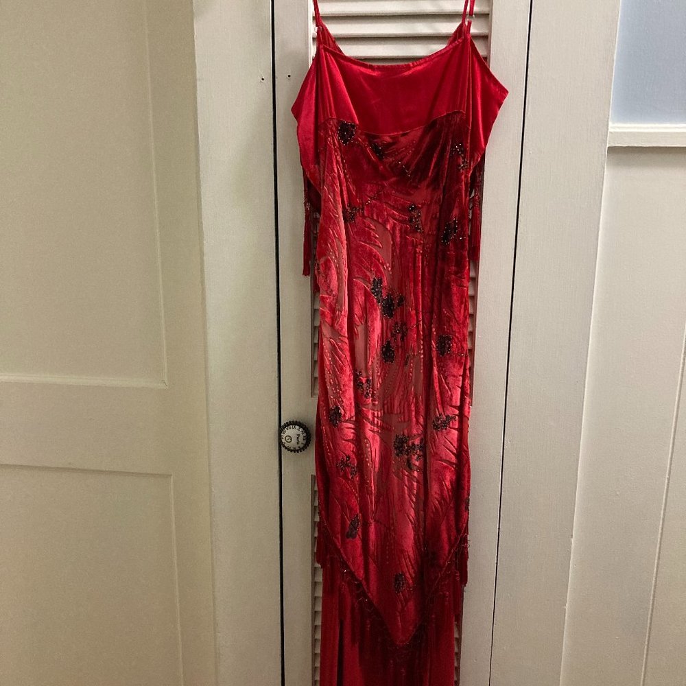 floor length gown
